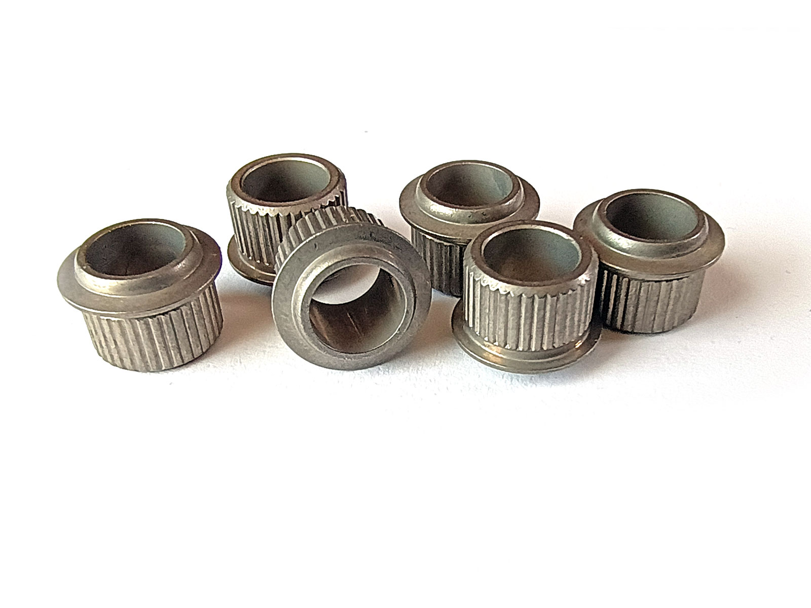 Hosco Push-Fit Machine Head Bushes (Relic) Hosco Push-Fit Machine Head Bushes (Relic)